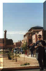 Maroc - Avril 2000 - Merci de cliquer sur l'image pour avoir une vision plein �cran. Pour revenir, utilisez la fl�che PRECEDENTE de votre navigateur.