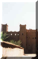 Maroc - Avril 2000 - Merci de cliquer sur l'image pour avoir une vision plein �cran. Pour revenir, utilisez la fl�che PRECEDENTE de votre navigateur.