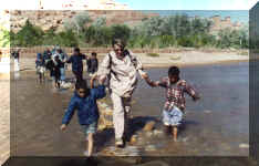 Maroc - Avril 2000 - Merci de cliquer sur l'image pour avoir une vision plein �cran. Pour revenir, utilisez la fl�che PRECEDENTE de votre navigateur.