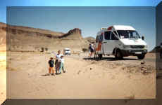 Maroc - Avril 2000 - Merci de cliquer sur l'image pour avoir une vision plein écran. Pour revenir, utilisez la flêche PRECEDENTE de votre navigateur.